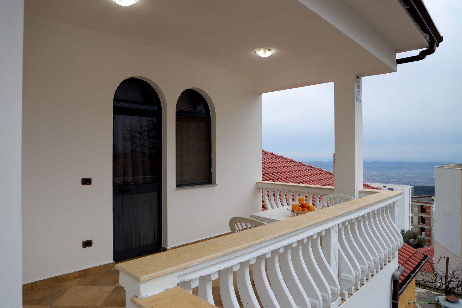Vila Taga Guesthouse Krujë Extérieur photo
