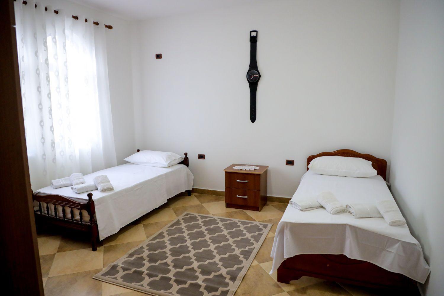 Vila Taga Guesthouse Krujë Extérieur photo